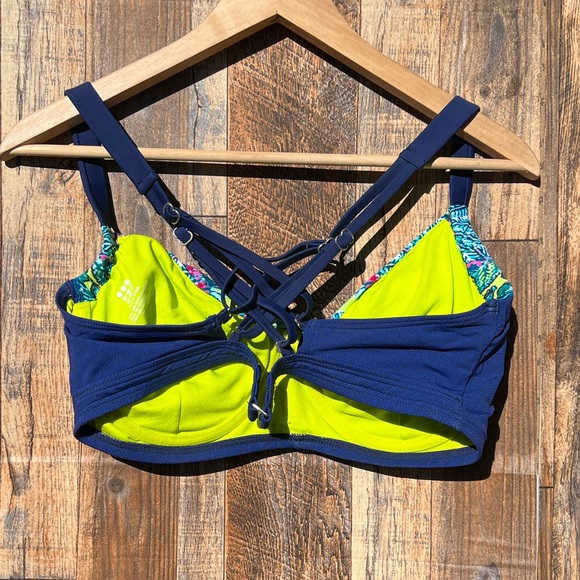 NEW Title Nine Bikini Swimsuit Swim Top Piece 38D NWOT - Picture 2 of 3